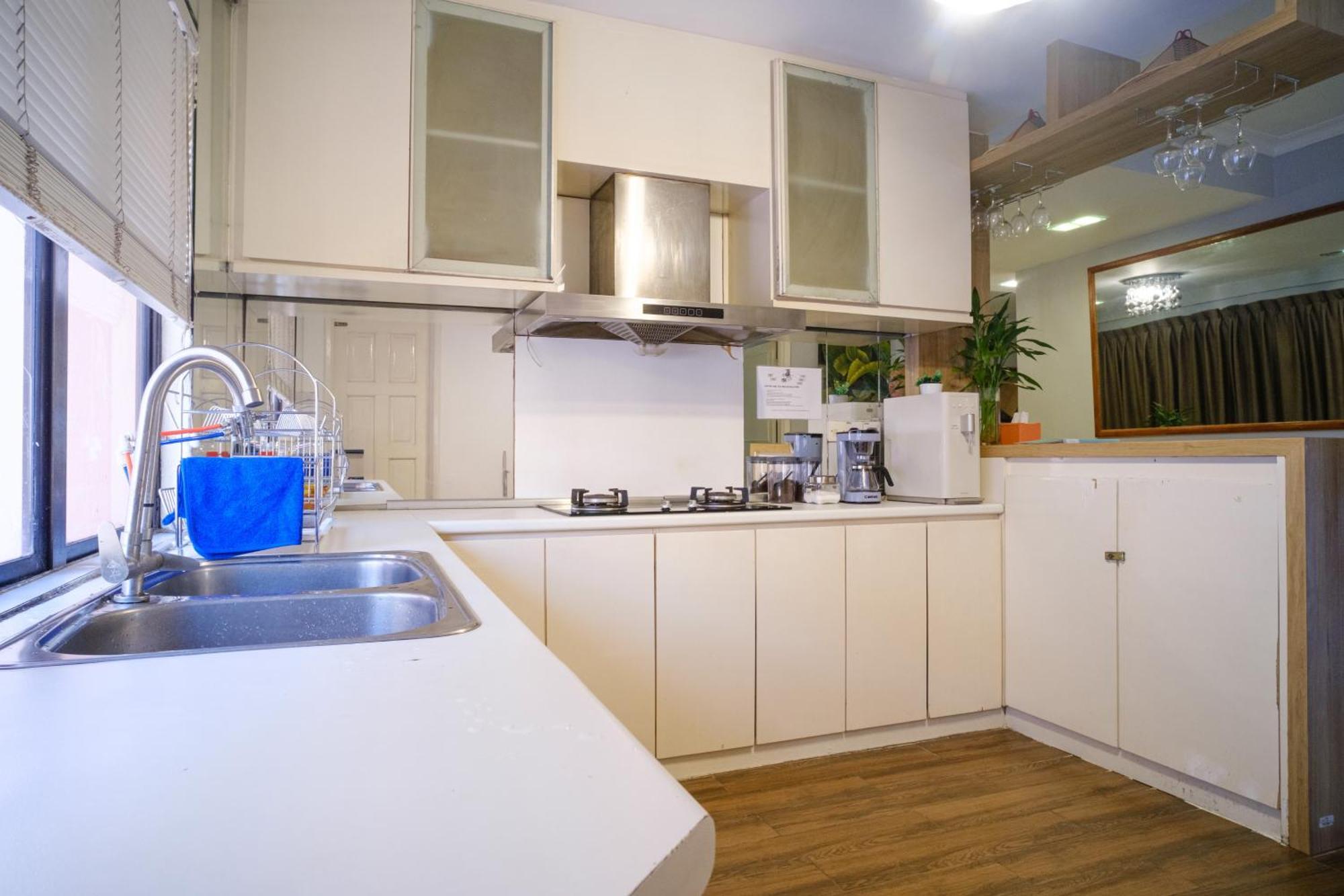 Petronella Apartment C1 Marina Court Kota Kinabalu Exterior photo